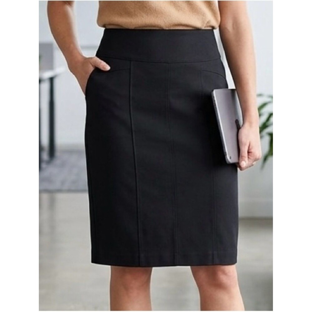 JENNIFER LOPEZ Elegant Black Skirt with back hook detail waist to hem.